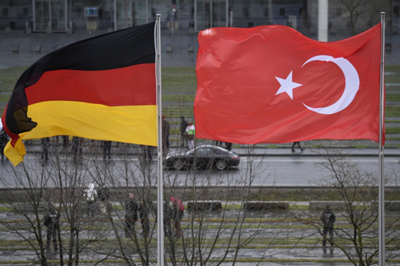 Alman vatandaşlığına geçişte Türkiyeliler birinci sırada